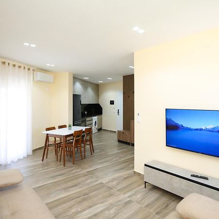Queen Apartmets Vlore Ngoại thất bức ảnh