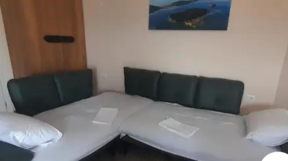Queen Apartmets Vlore Phòng bức ảnh